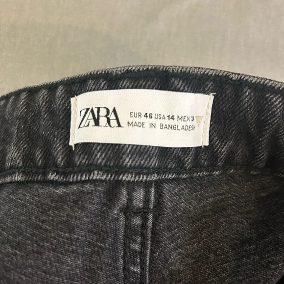 🖤”Zara” NWT Distressed Dark Wash Black “Denim”Cotton Short w/ Pockets Size 14🖤 - Picture 4 of 12